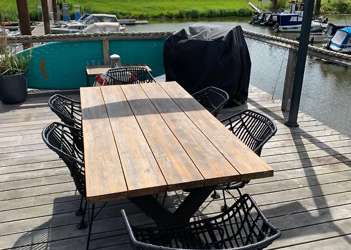 Hausboot アパート *