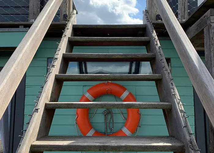 Hausboot アパート